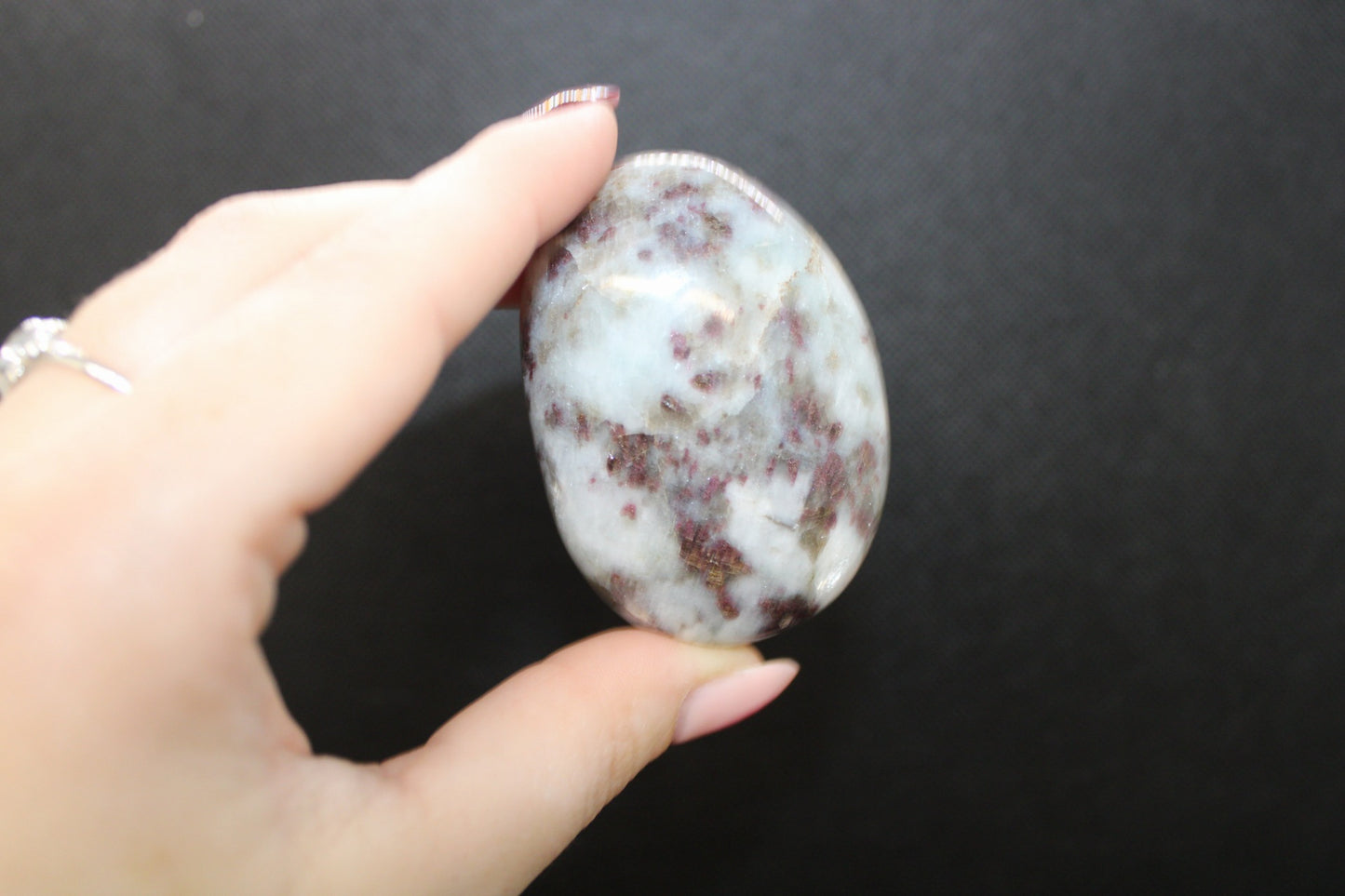 Galets Rubellite sur Quartz