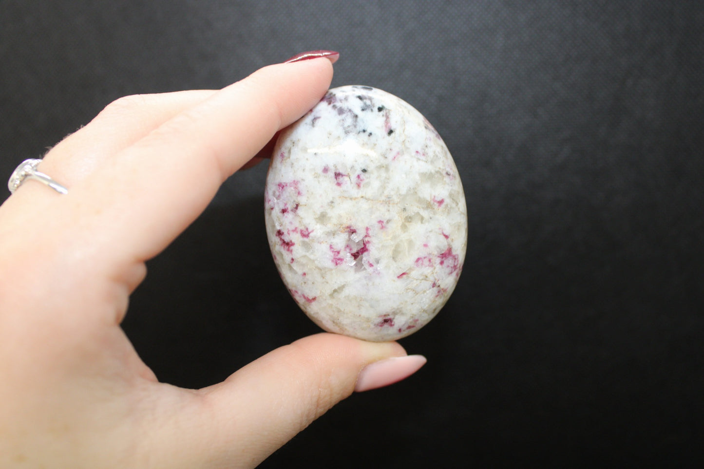 Galets Rubellite sur Quartz