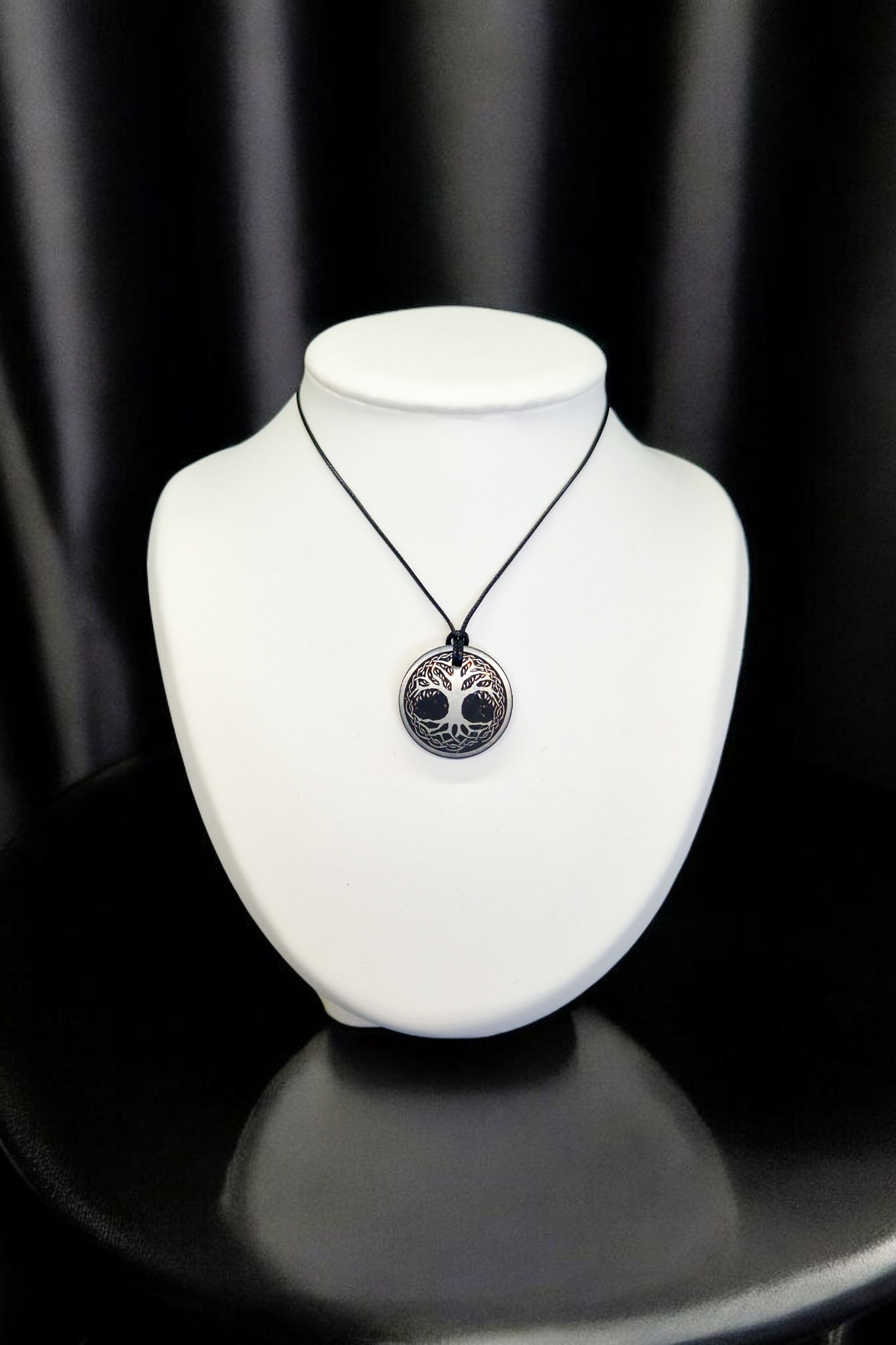 Collier Shungite