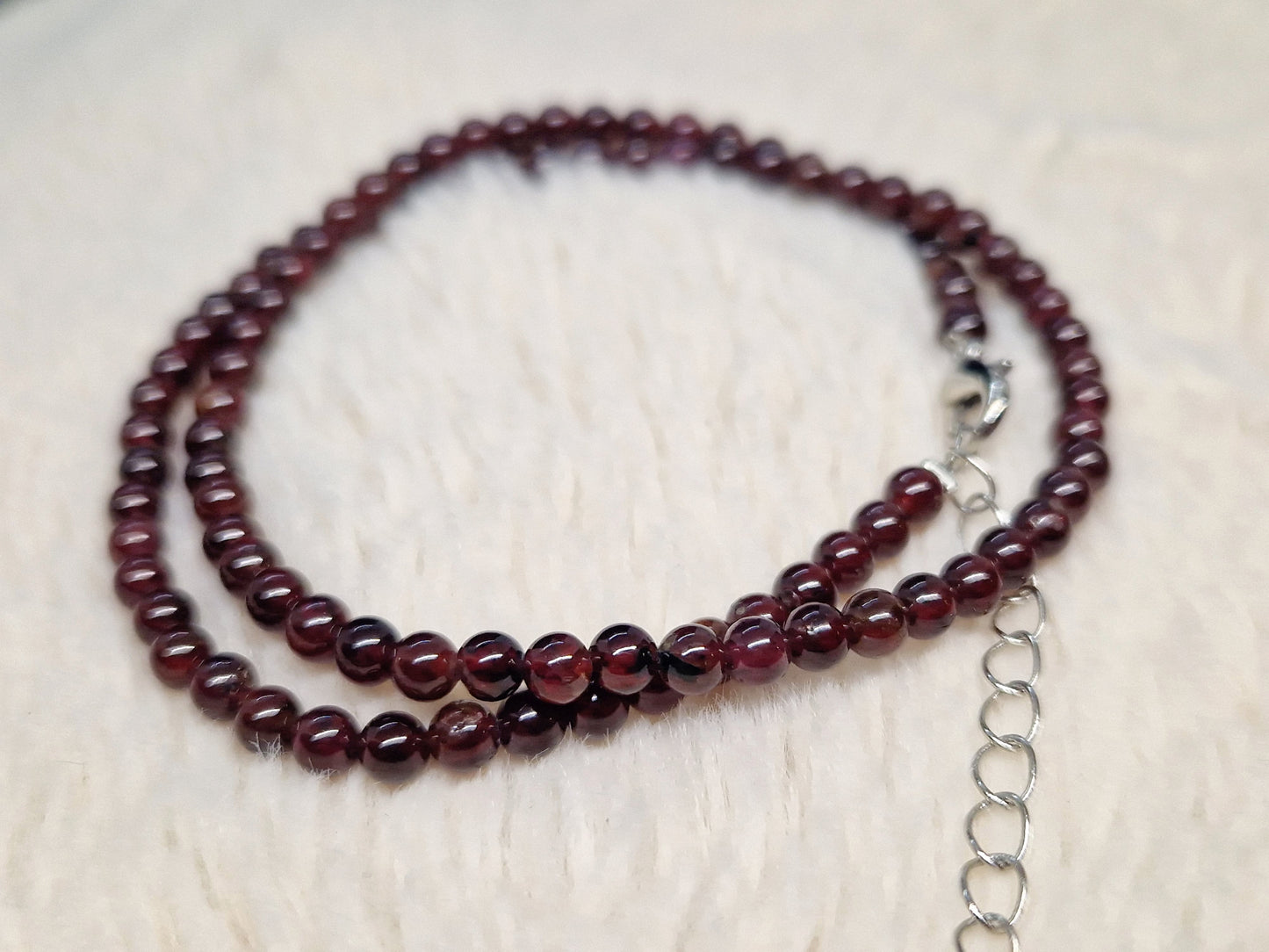 Collier Grenat