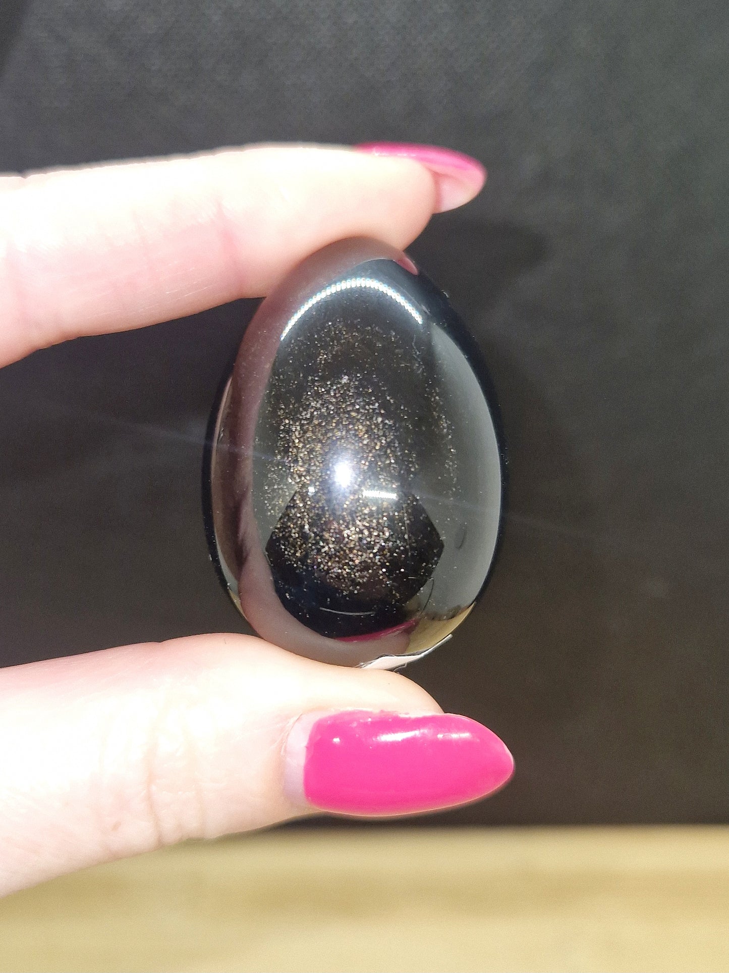 Œuf en Obsidienne argentée