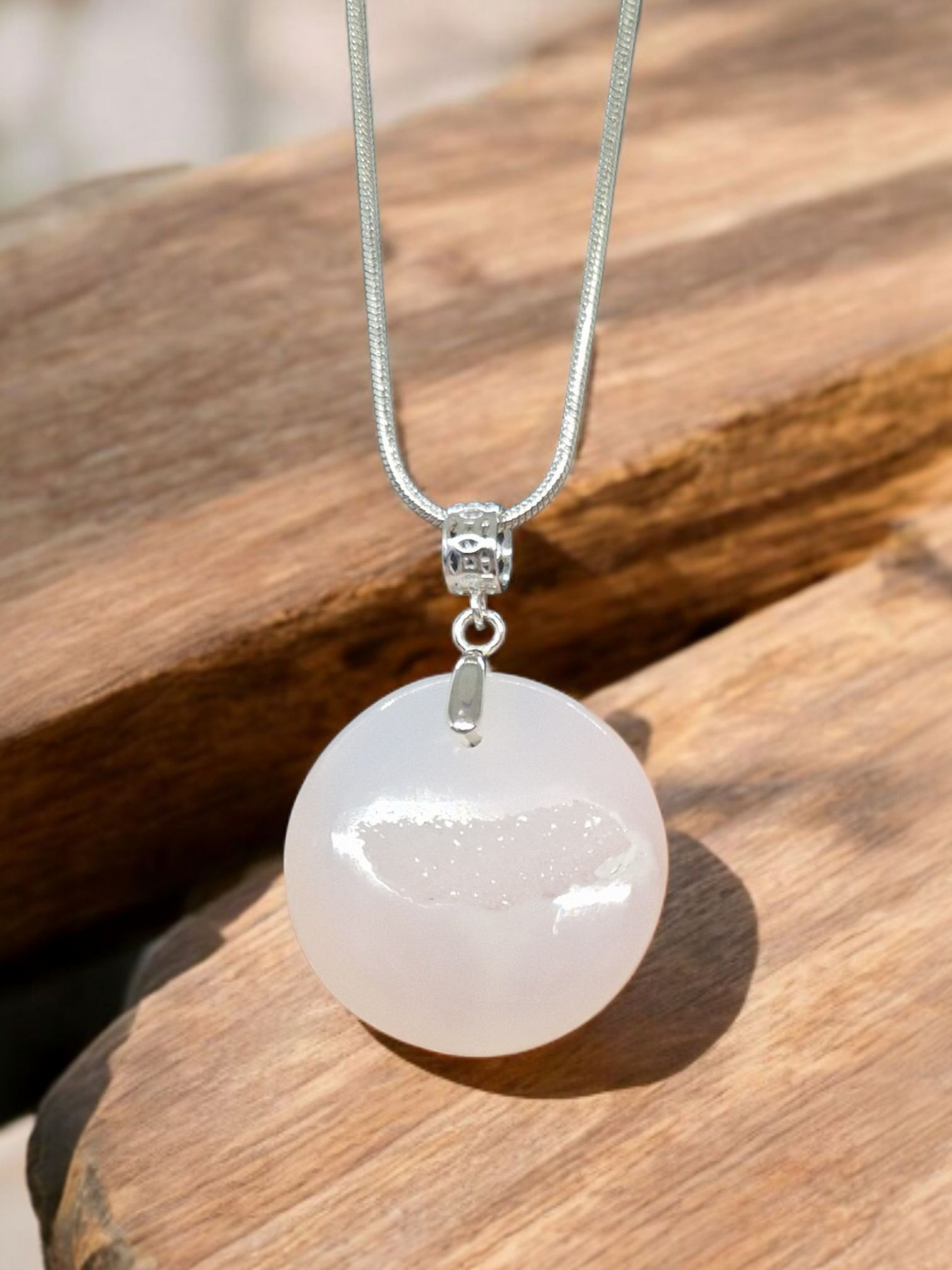 Pendentif Agate Blanche druzy