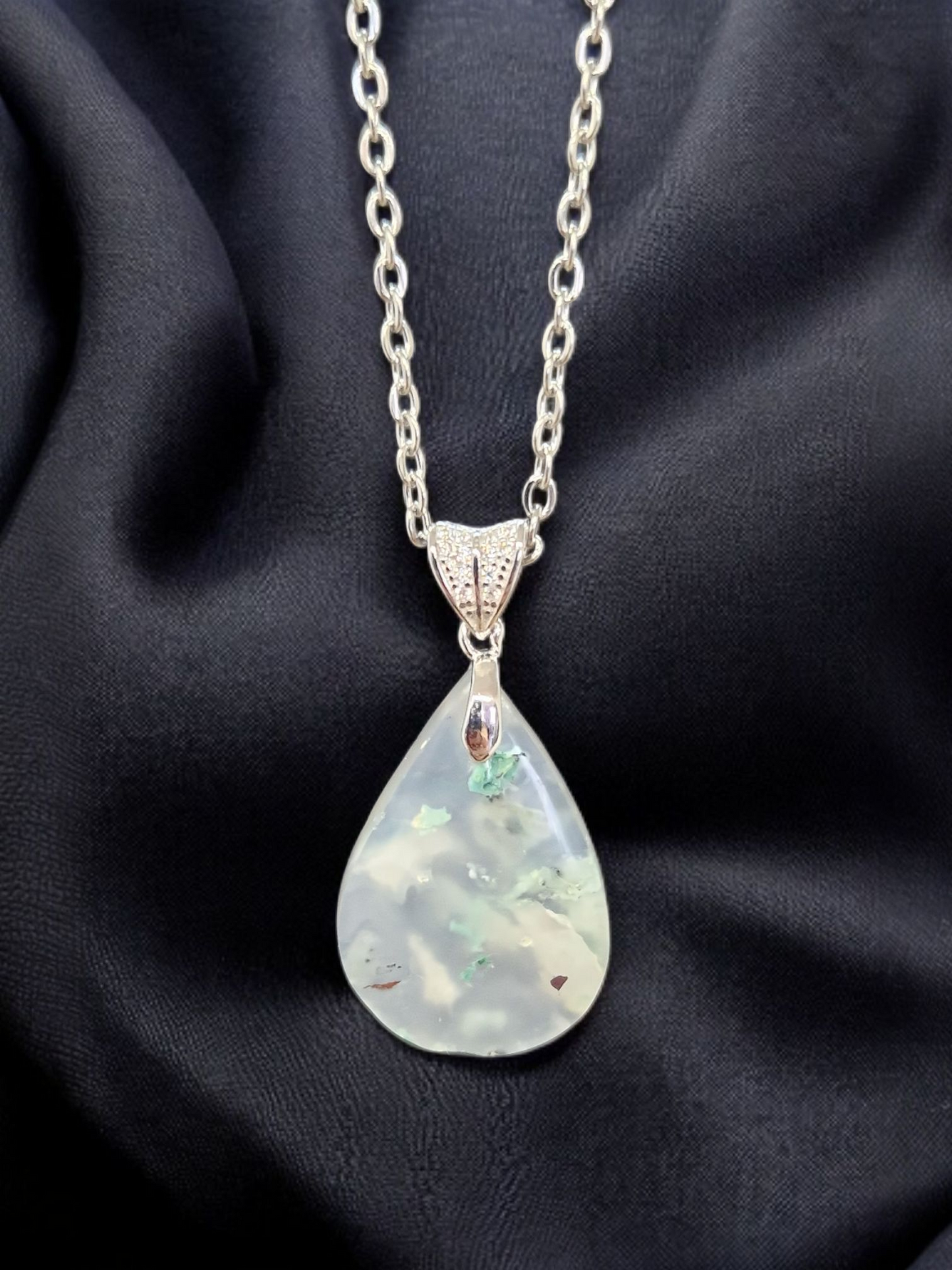Pendentif Calcédoine cuprifère