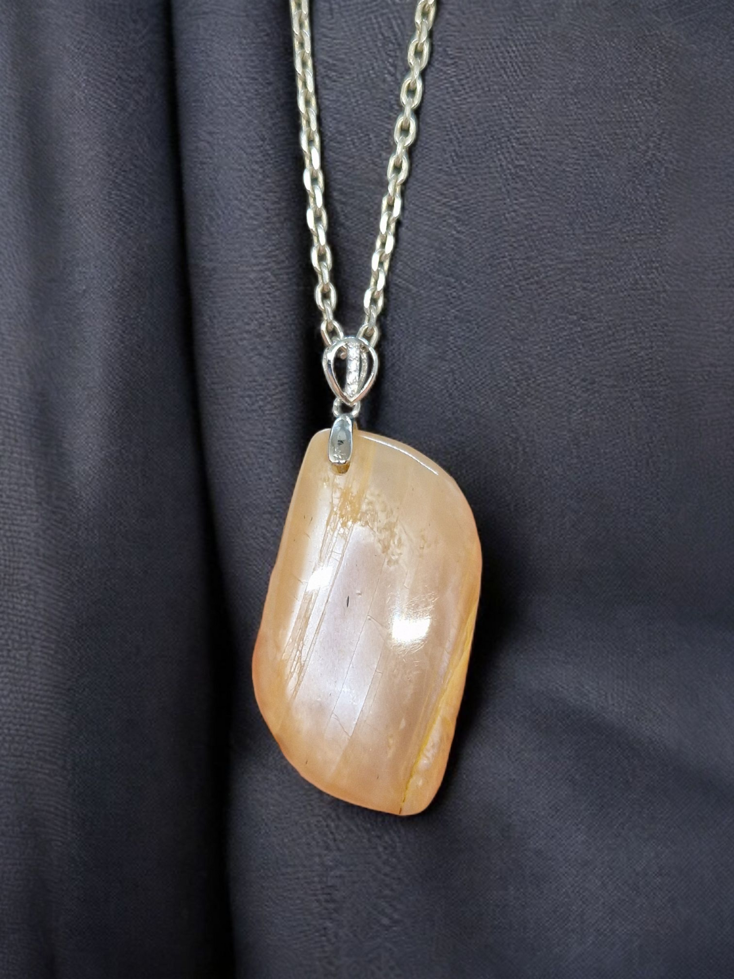 Pendentif Pierre de lune pêche