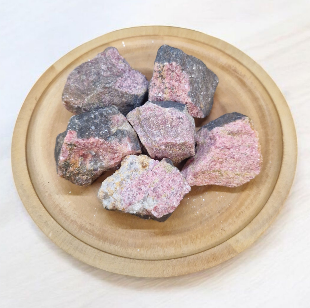 Rhodonite brute