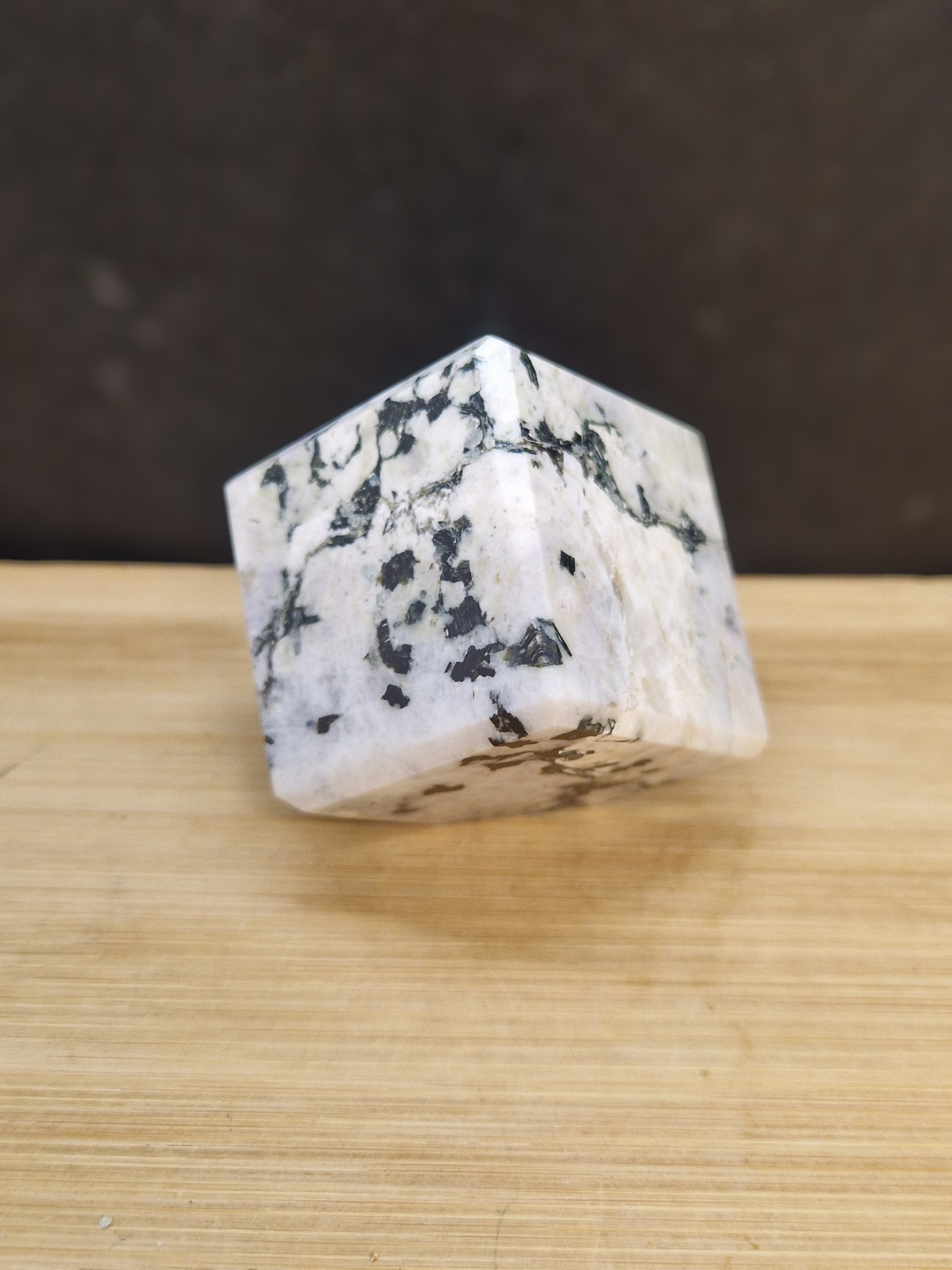 Cube flottant Peristerite