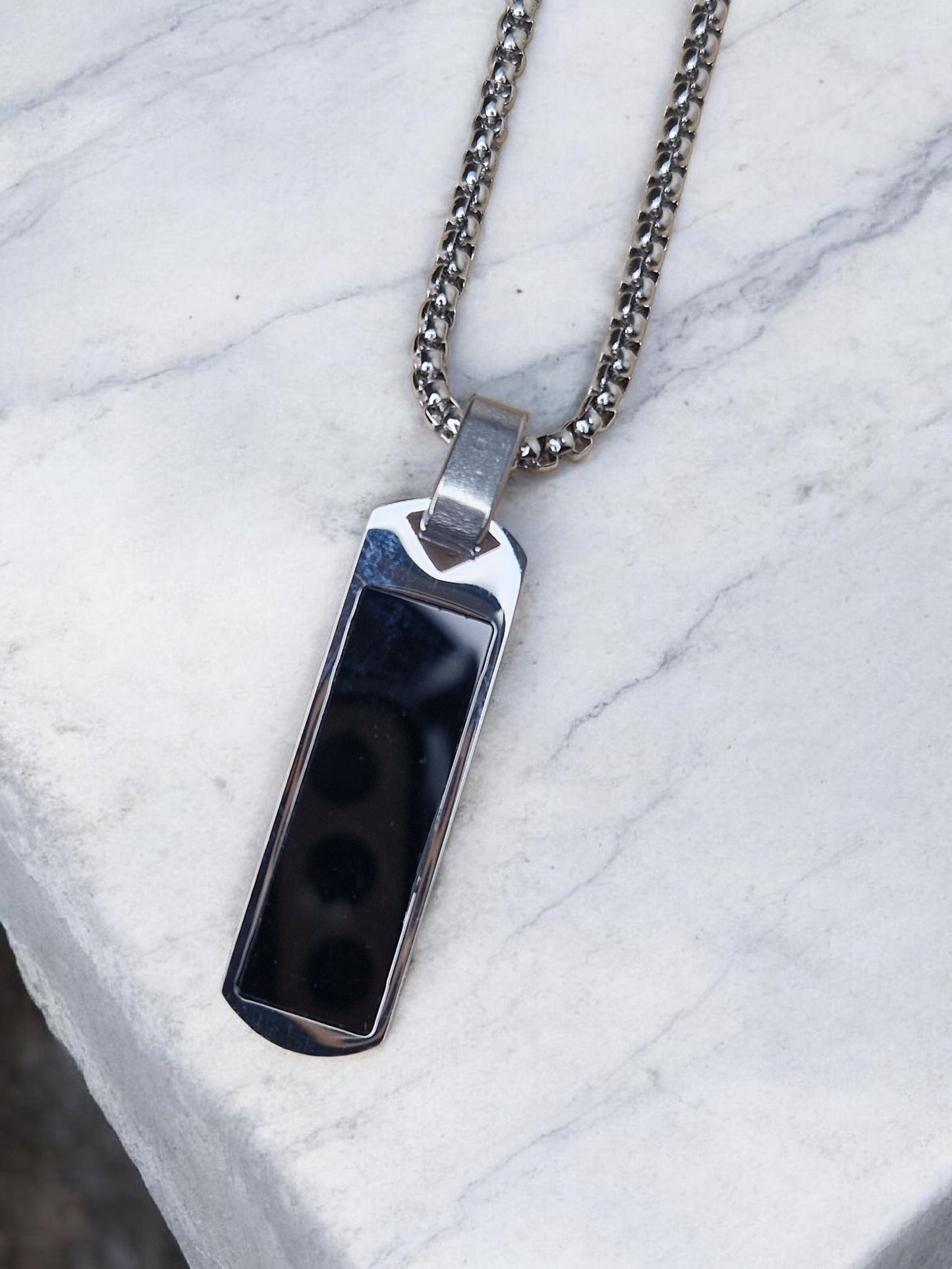Pendentif onyx acier inoxydable
