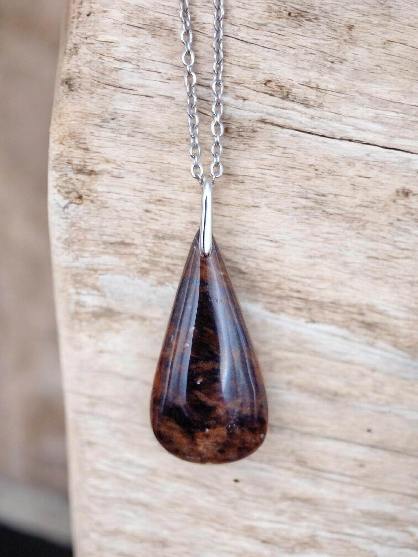 Pendentif Obsidienne larme d'apache