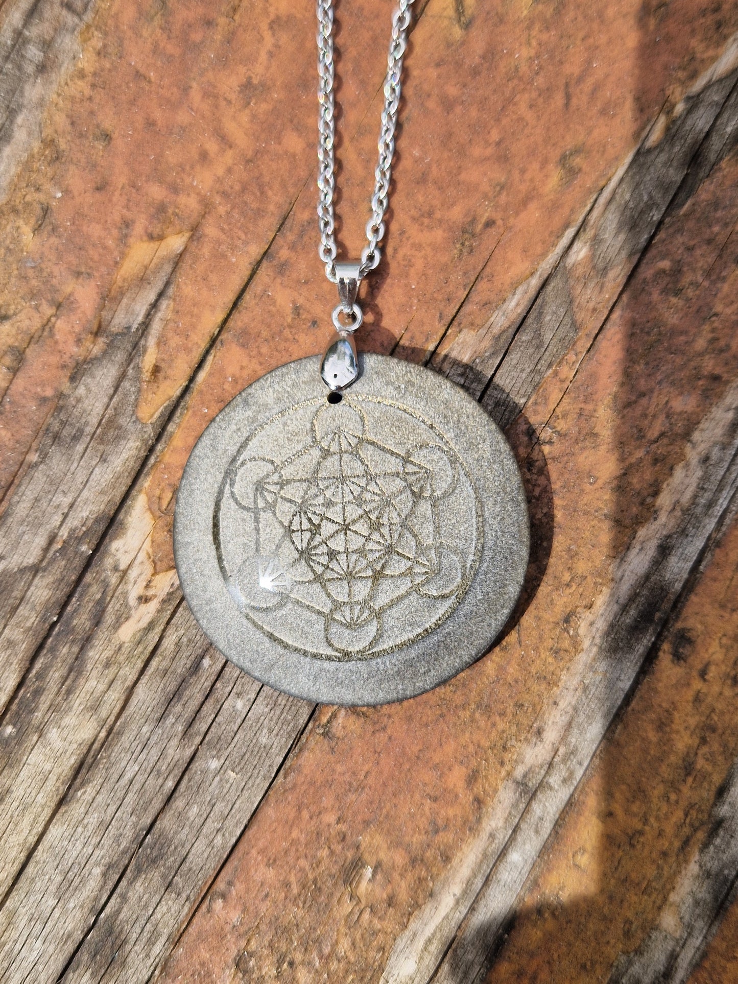 Réservation pendentif Obsidienne dorée