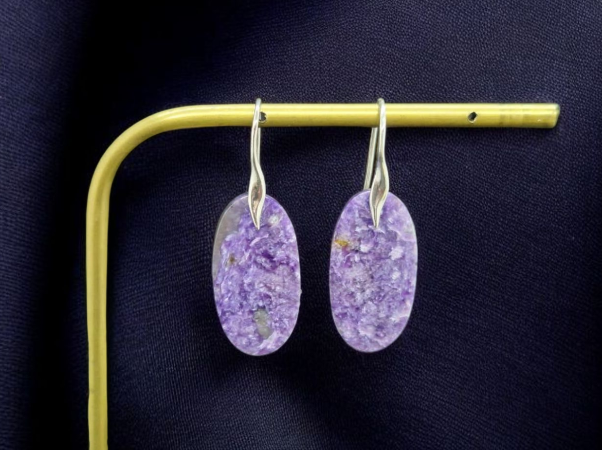 Boucles d’oreilles Charoïte