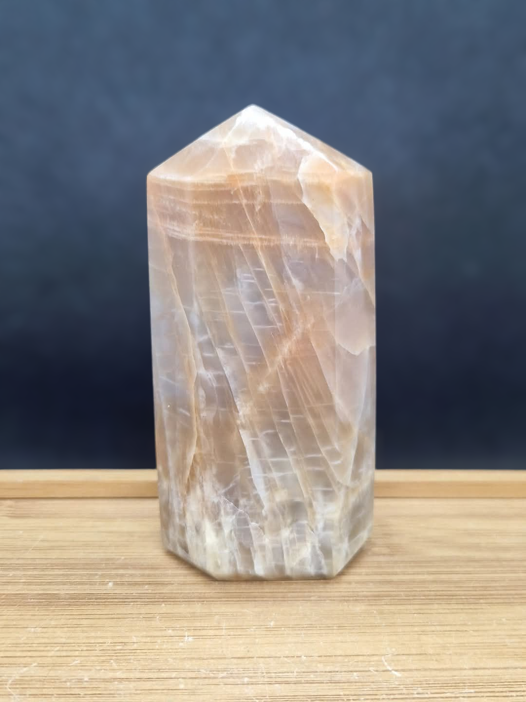 Pointe pierre de lune beige