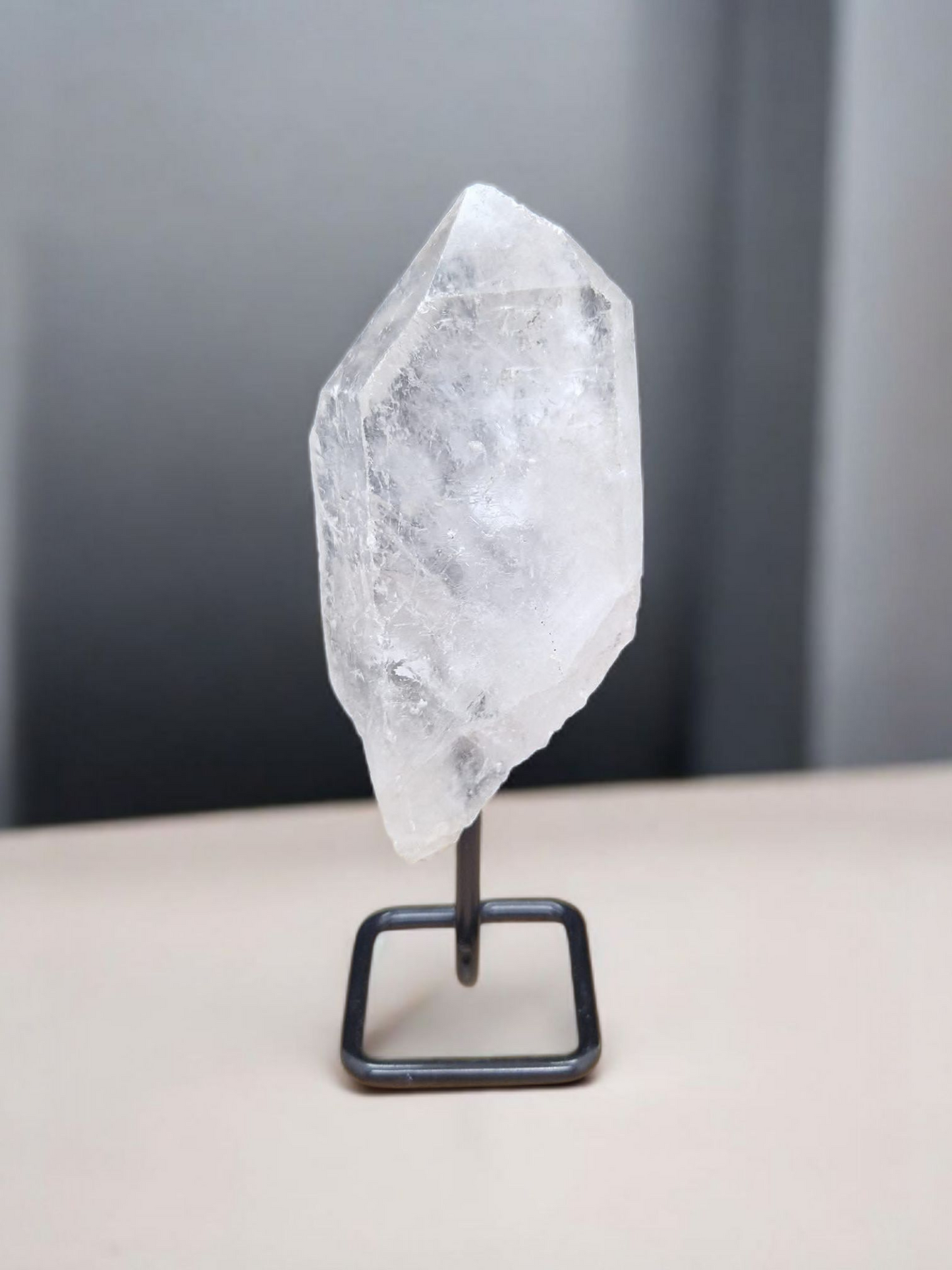 Pointe Quartz sur socle