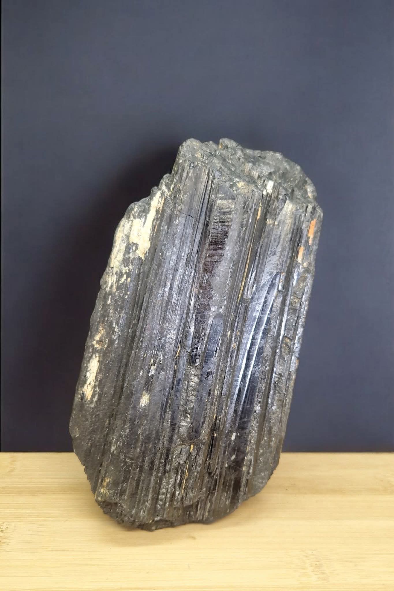 Tourmaline noire brute