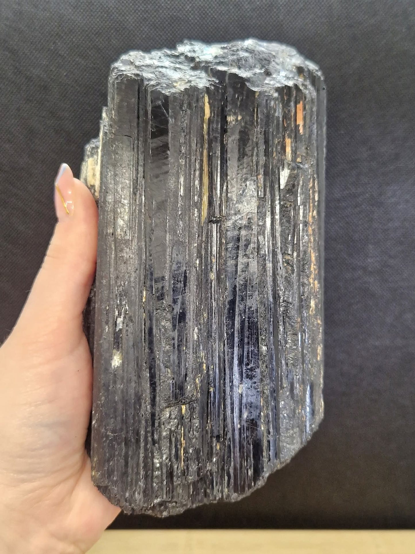 Tourmaline noire brute