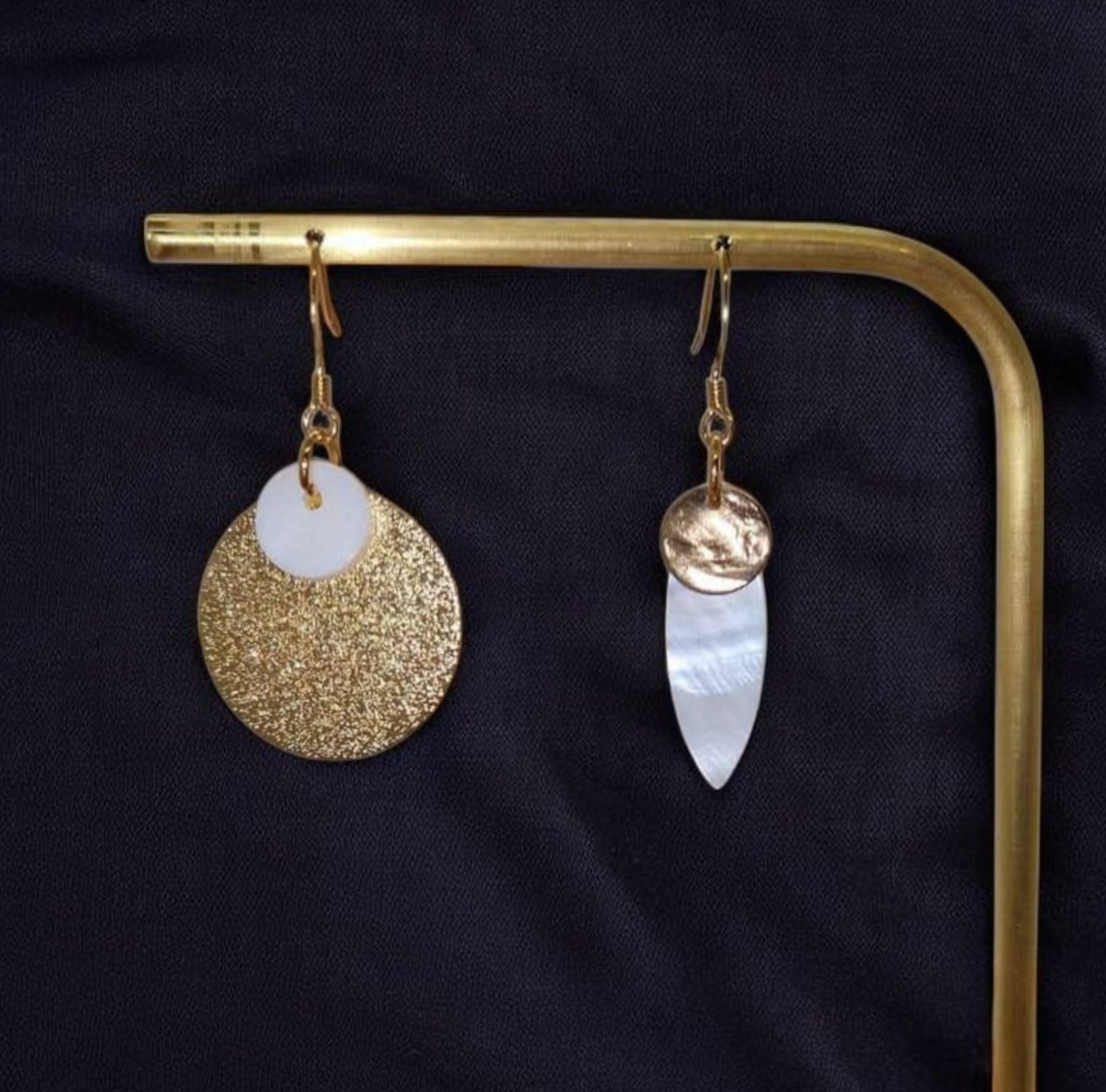Les Nacre & Gold