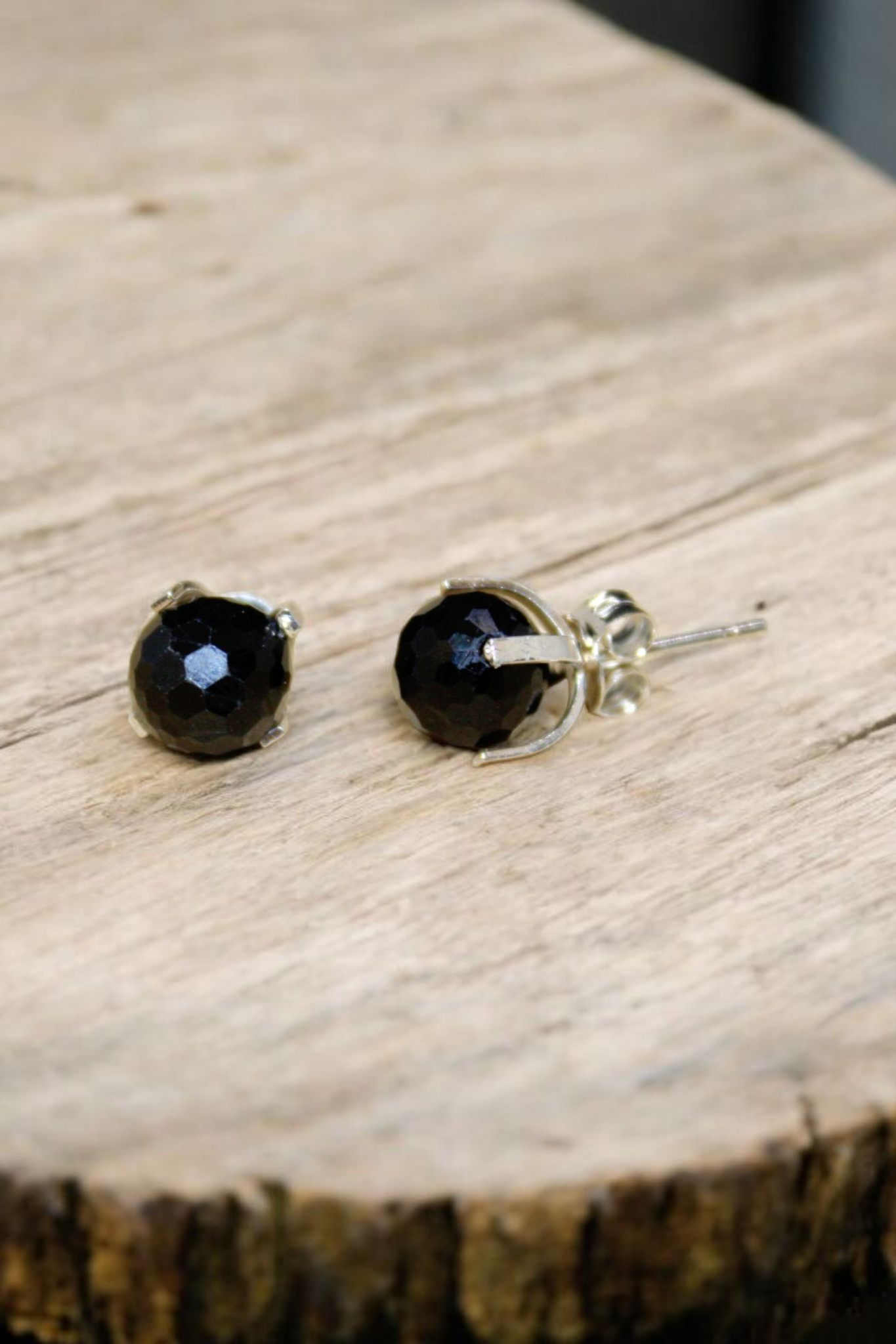 Boucles d'oreilles type clous en Tourmaline facettée & Argent 925