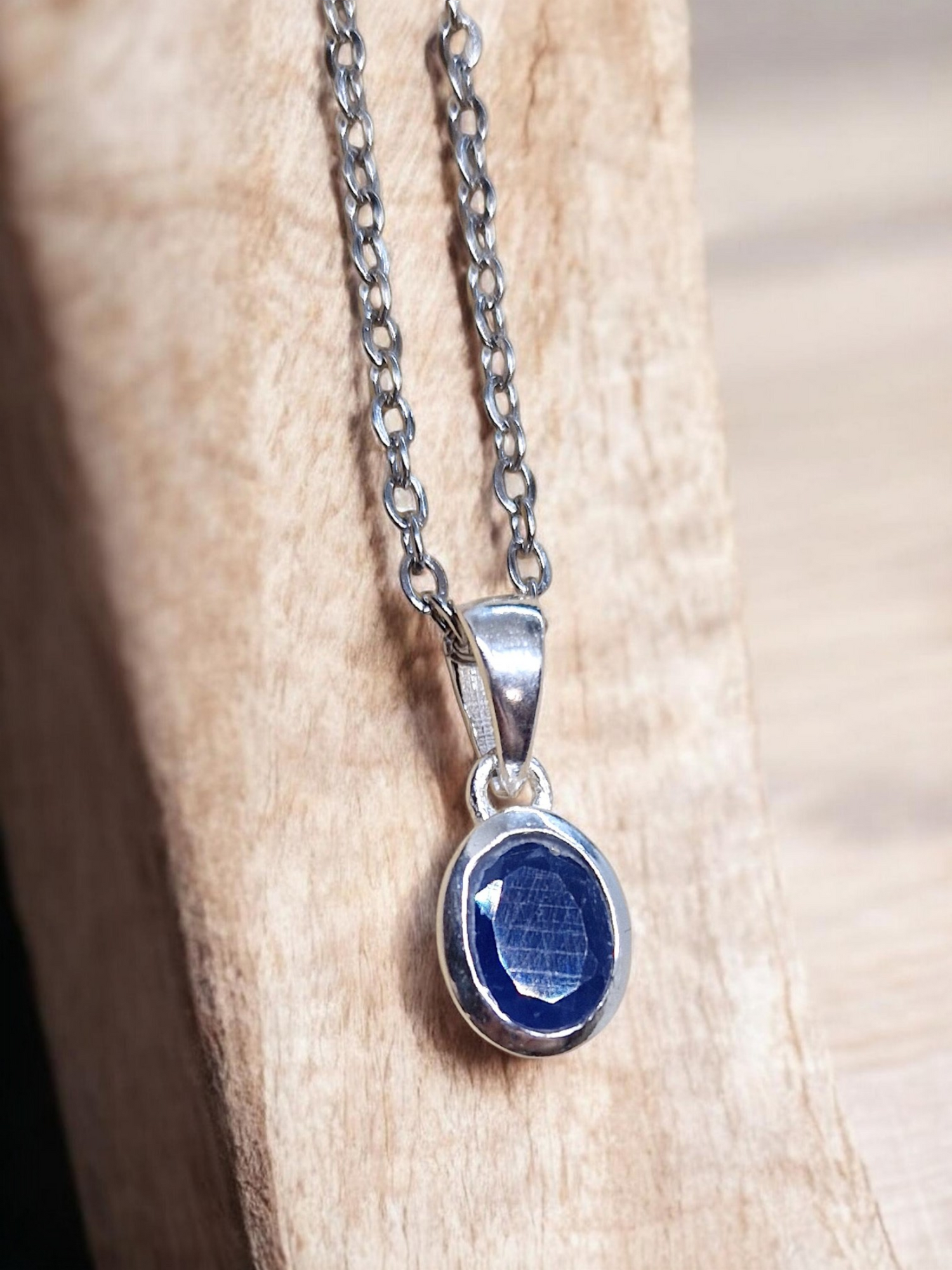 Pendentifs sertis