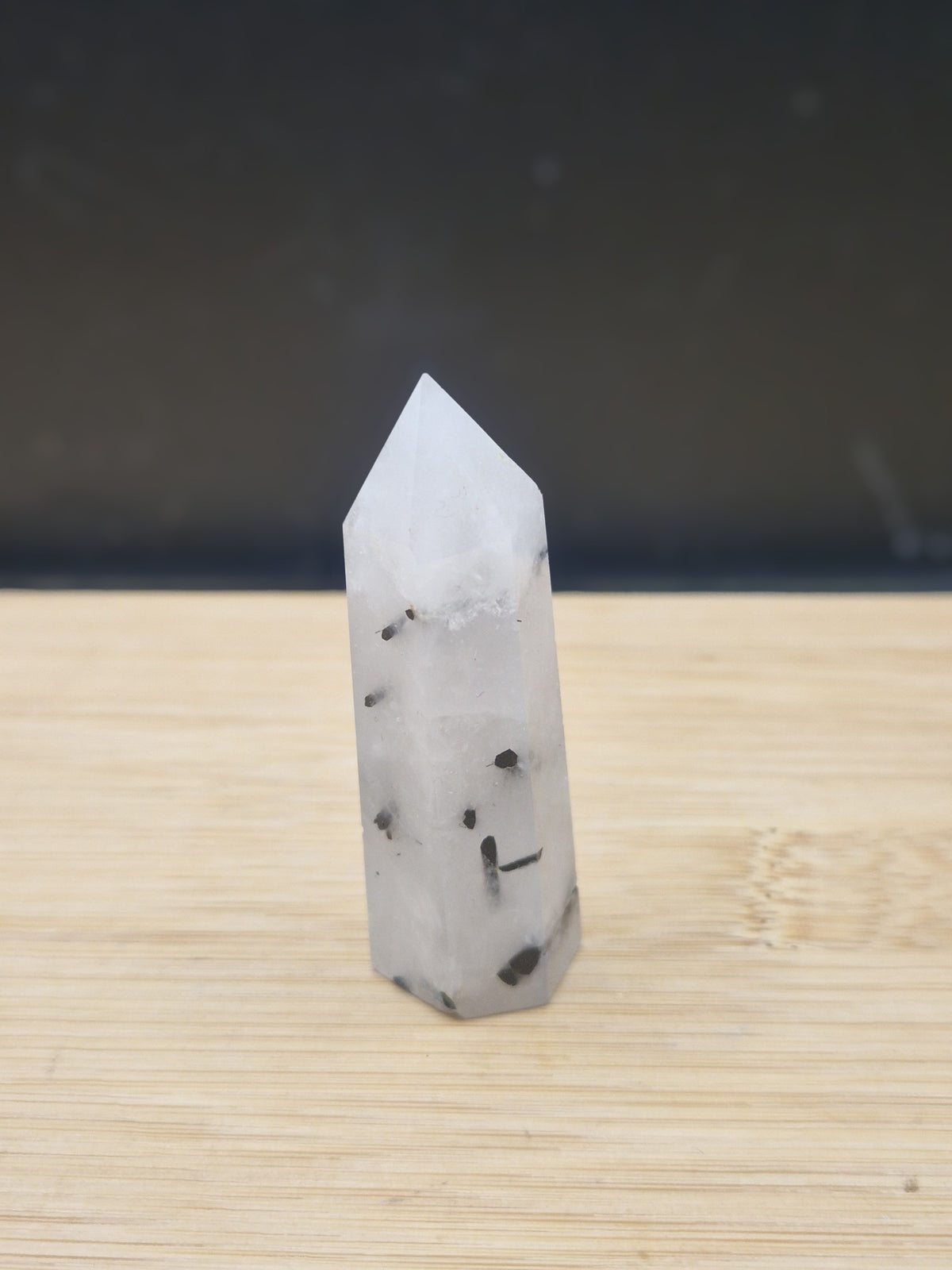 Pointe Quartz Tourmaline