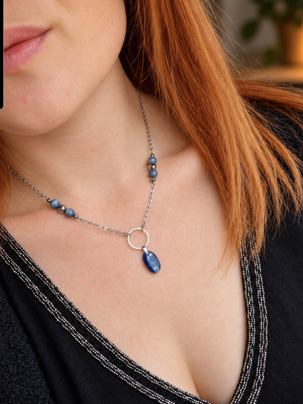 Collier en Cyanite bleue et acier inoxydable
