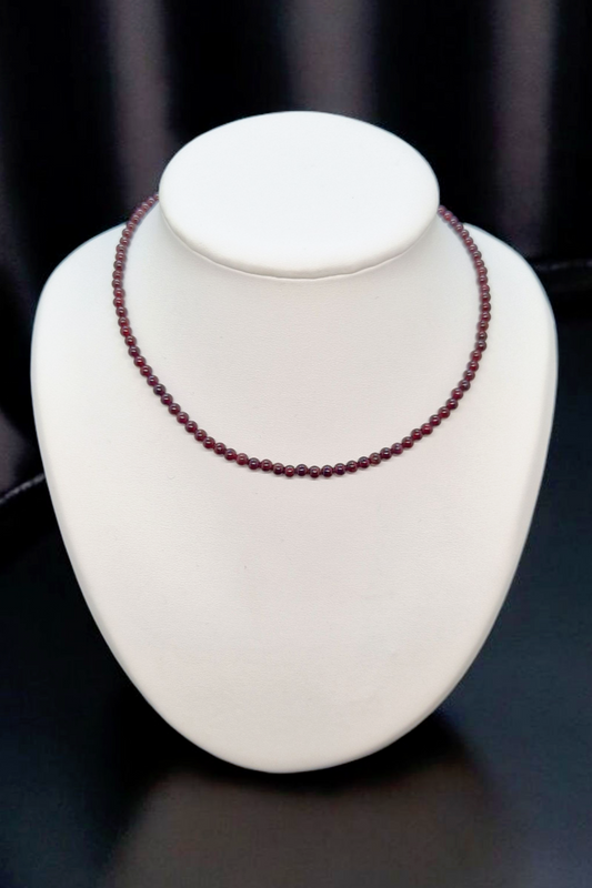 Collier Grenat