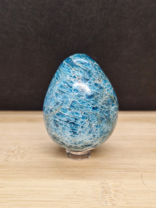 Œuf en Apatite bleue
