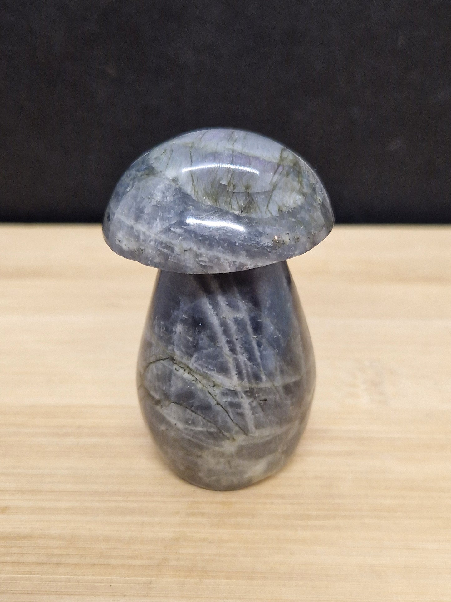 Champignon en Labradorite violette