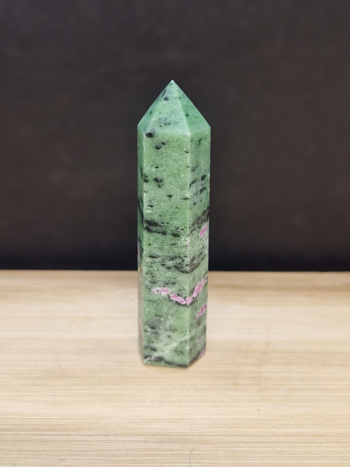 Pointe Rubis Zoisite