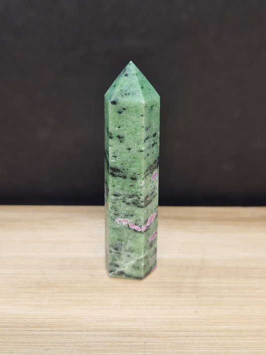 Pointe Rubis Zoisite