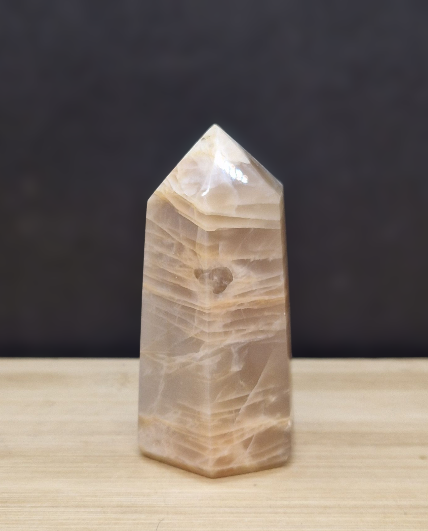 Pointe pierre de lune beige