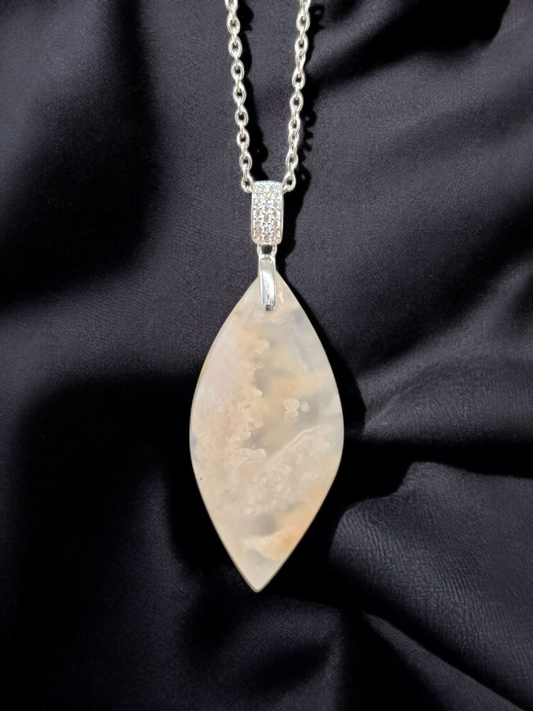 Pendentif Agate fleur de cerisier