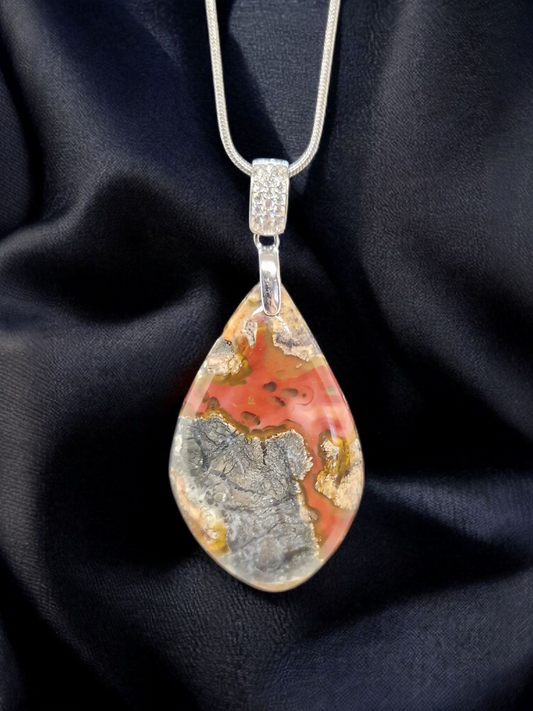 Pendentif Marcassite sur agate