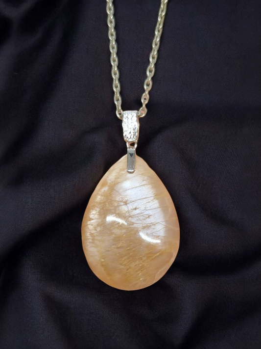 Pendentif Pierre de lune pêche
