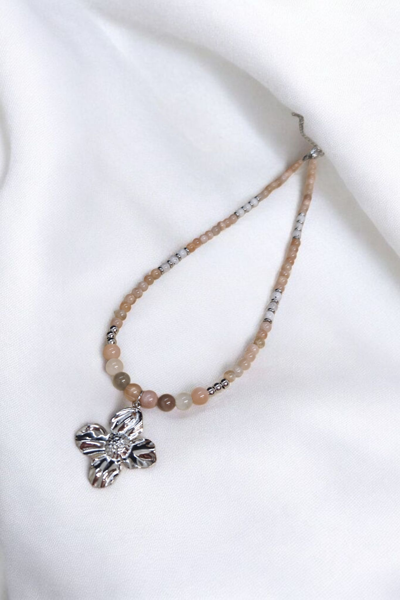 Collier Pierre de lune, pierre de soleil et Peristerite