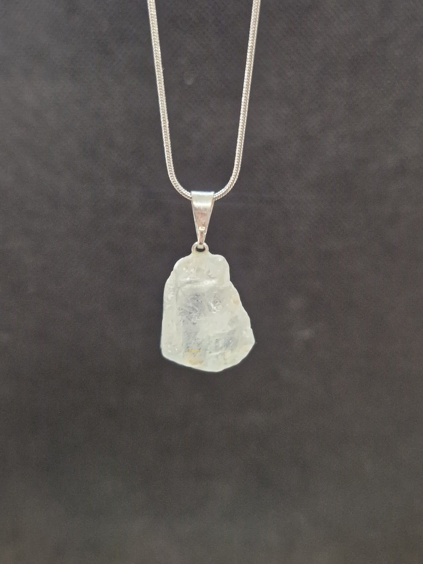 Pendentif Topaze brute pierre roulée