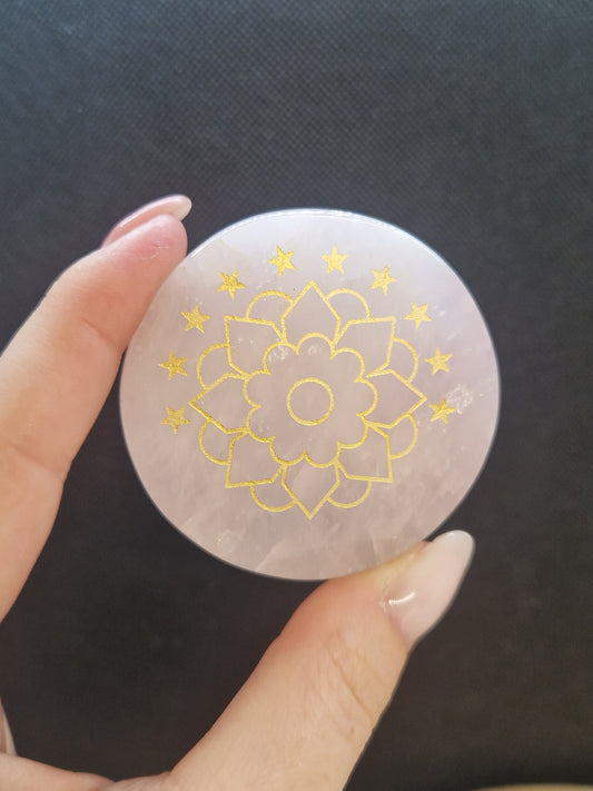 Disque Quartz Rose gravé fleur
