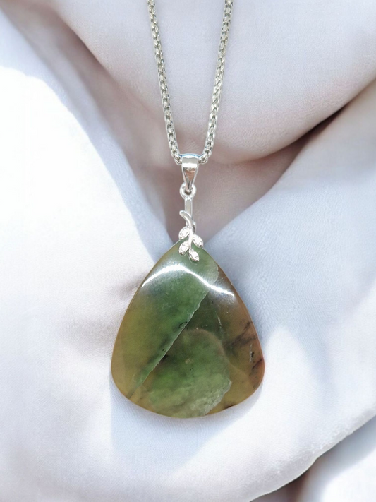 Pendentif Jade Nephrite