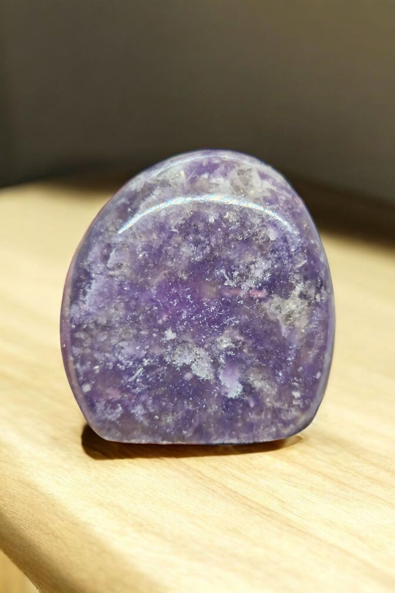 Forme libre Lépidolite