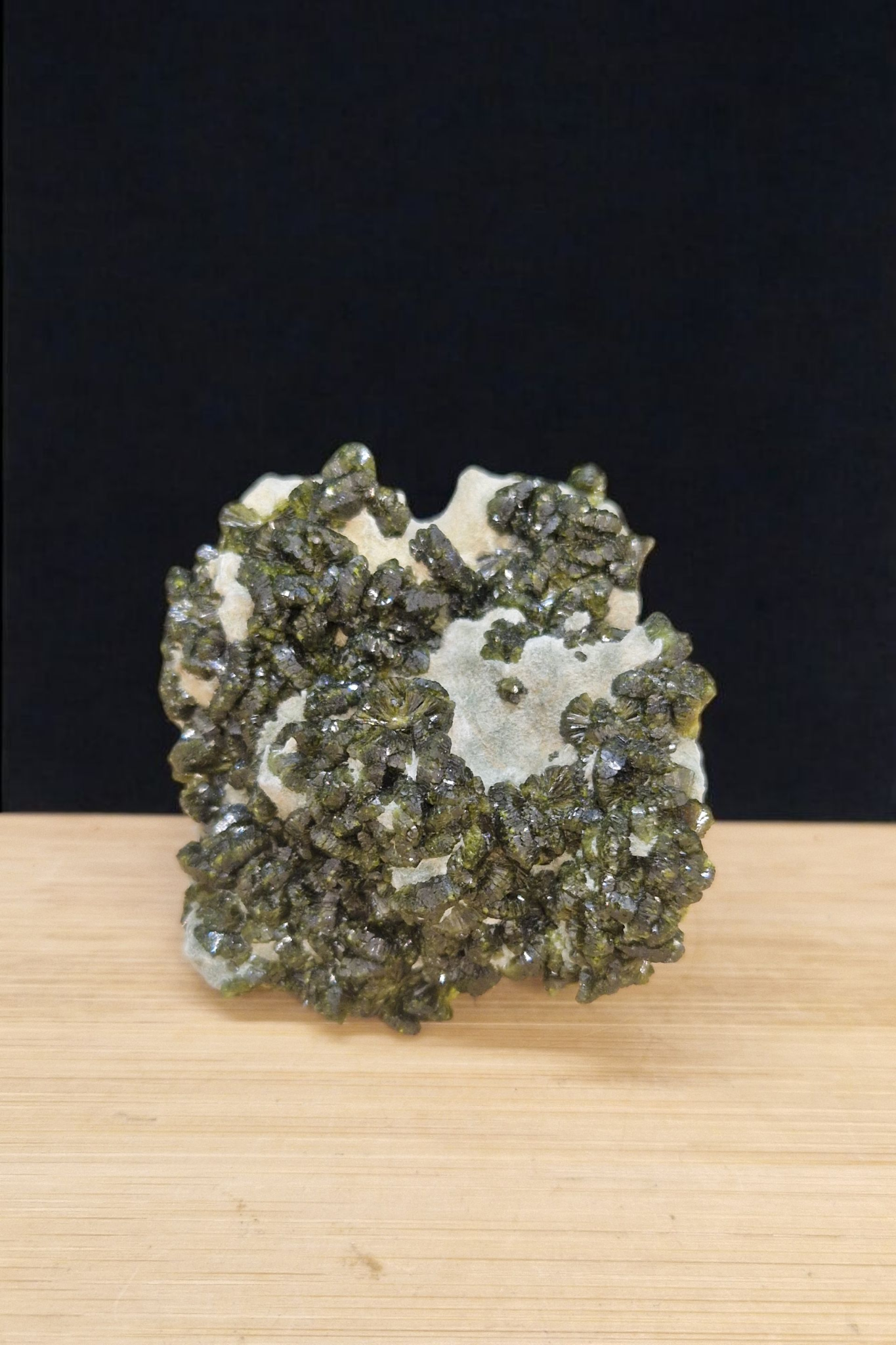 Epidote brute (au choix)