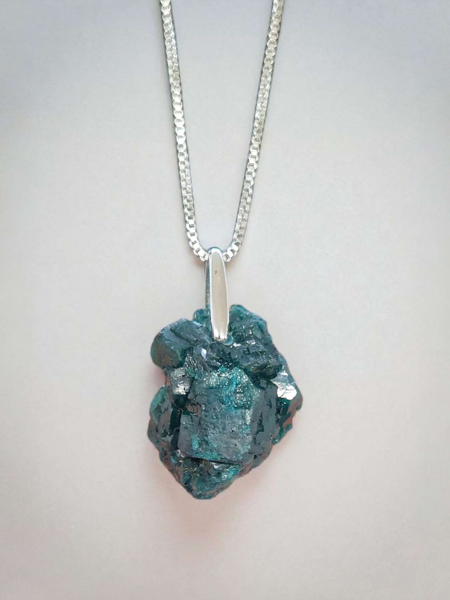 Pendentif Dioptase brute