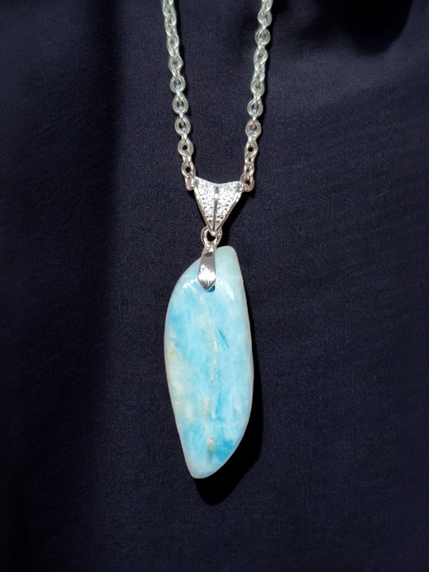 Pendentif Aragonite bleue