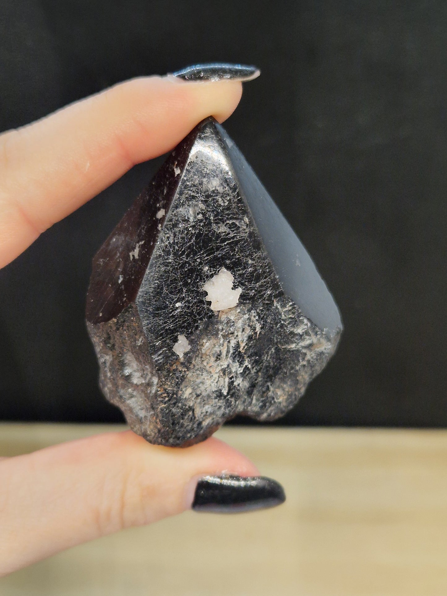 Pointe Tourmaline noire semi polie