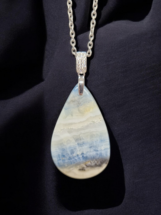Pendentif Scheelite