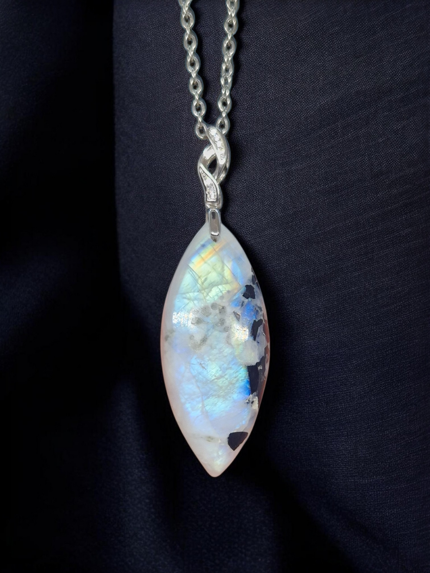 Pendentif Peristerite