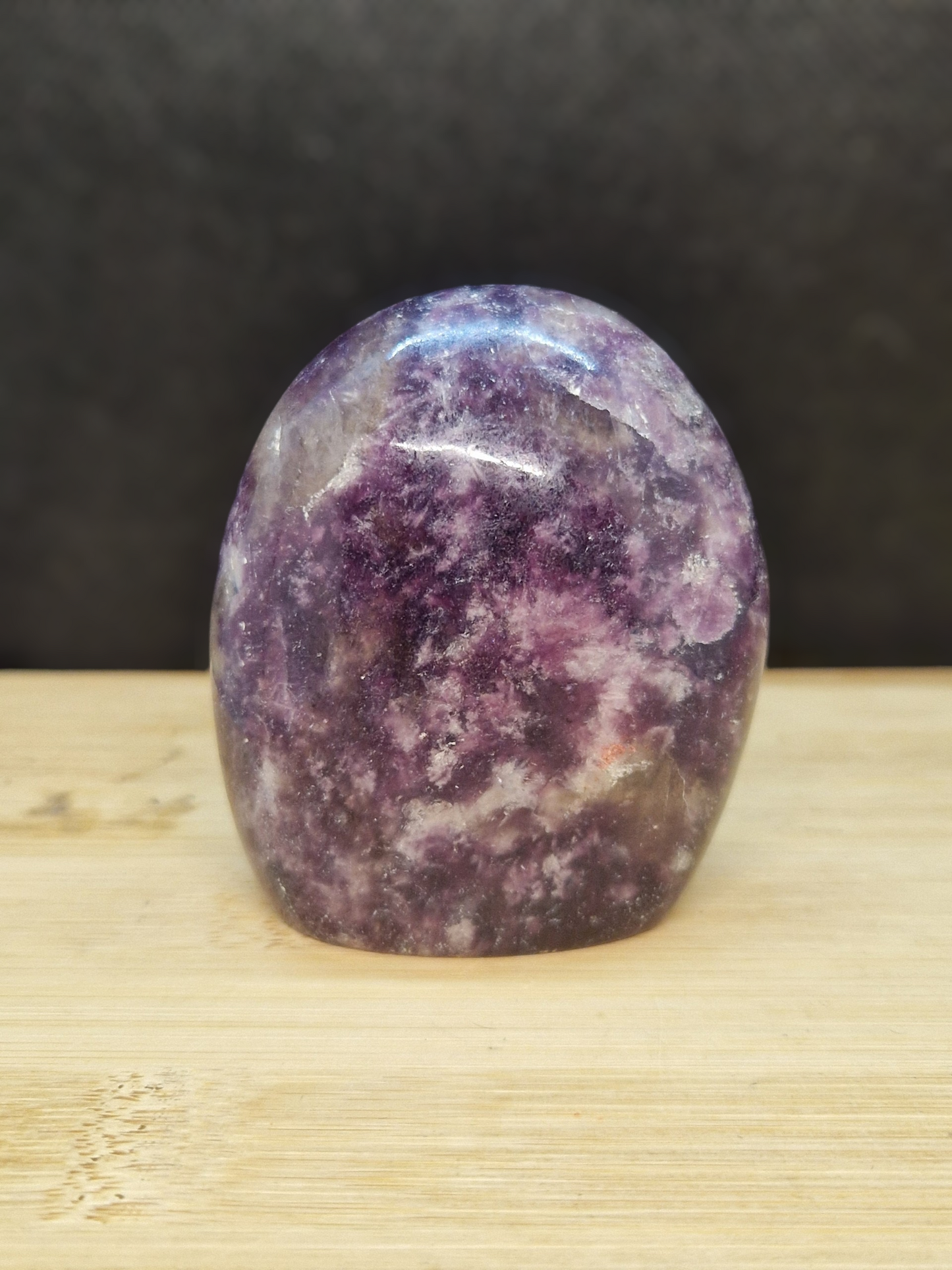 Forme libre Lépidolite