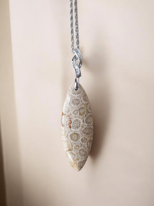 Pendentif Corail fossile