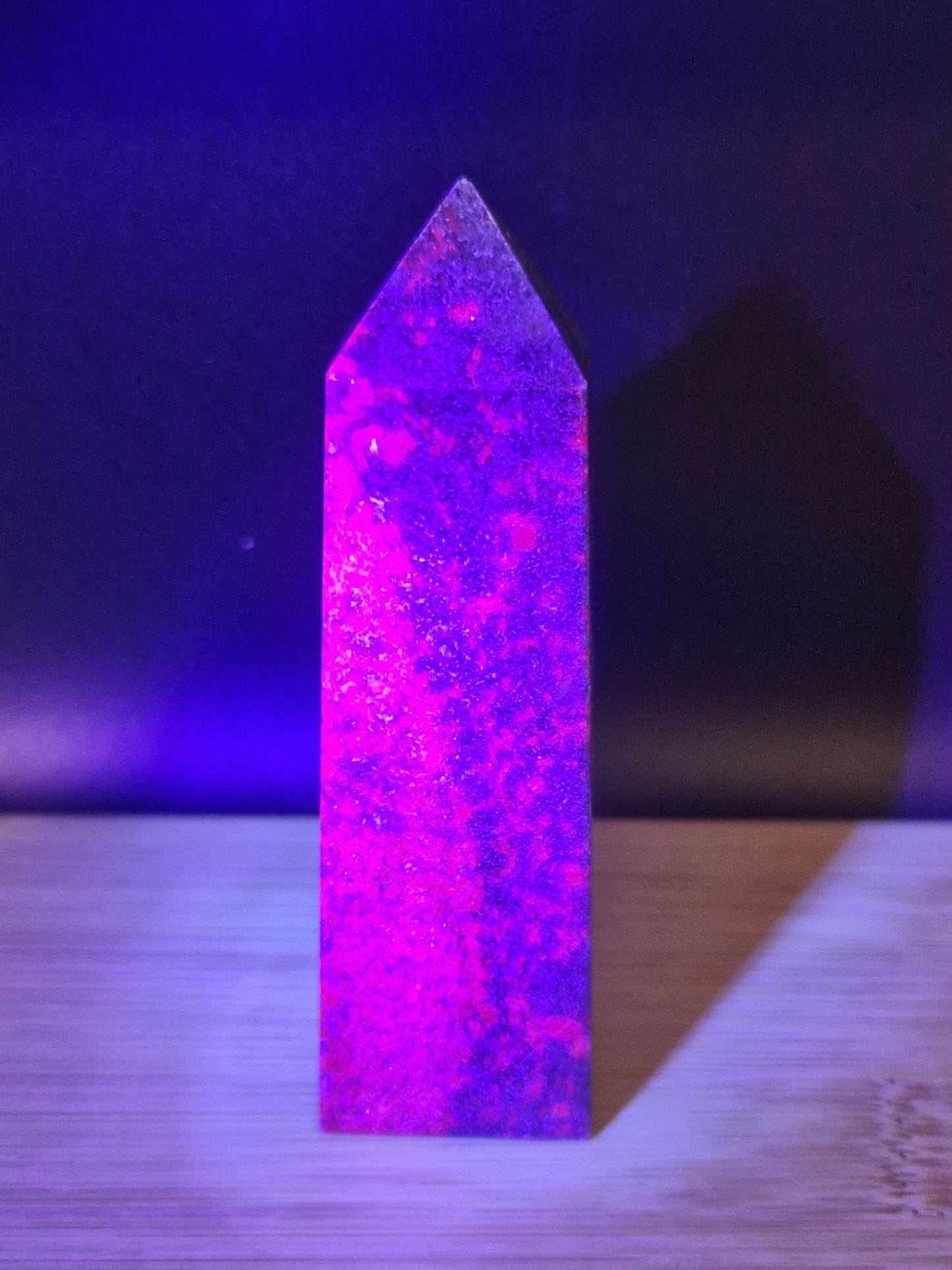 Obelisque rubis Cyanite