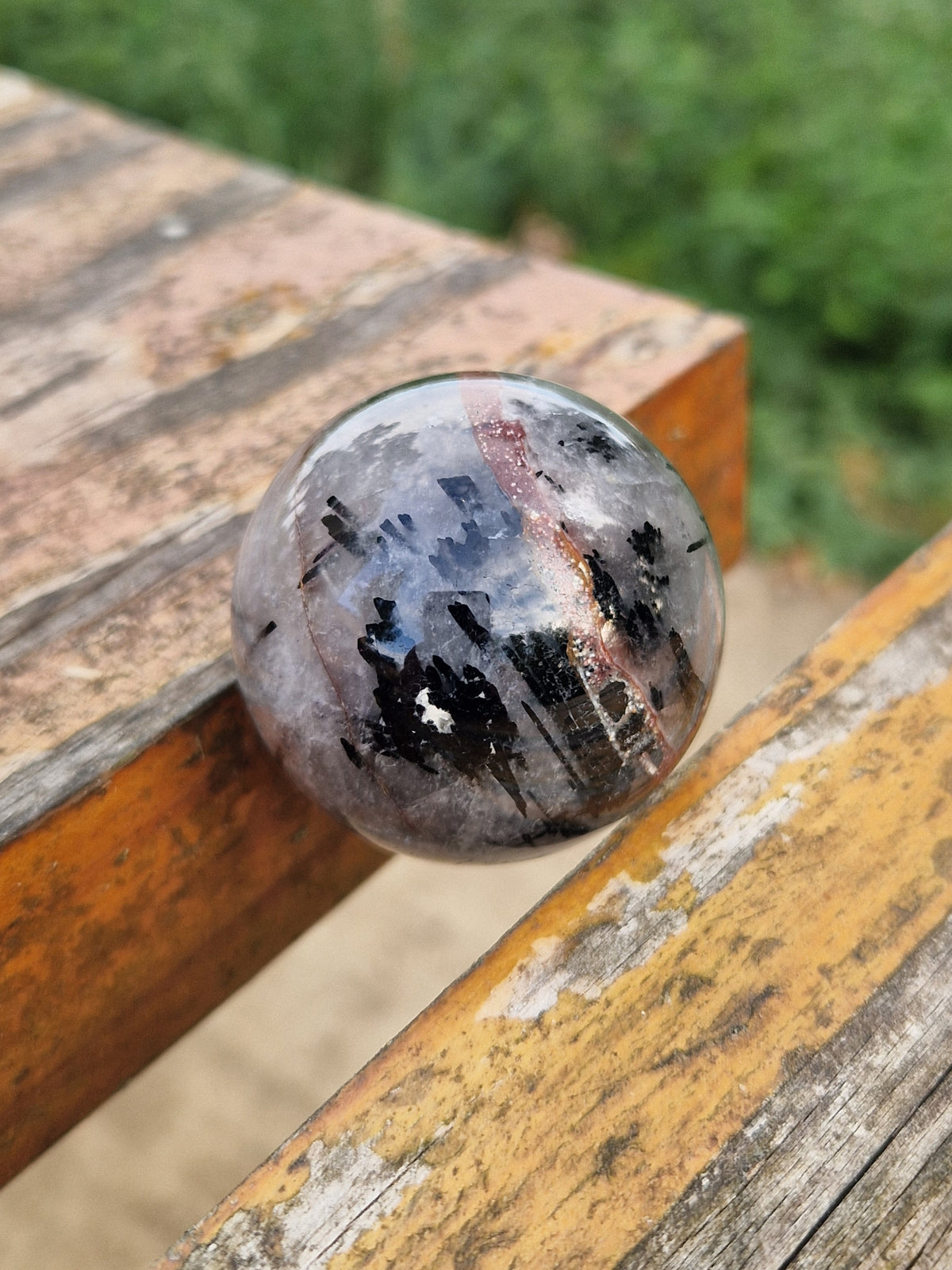 Sphère Quartz Tourmaline