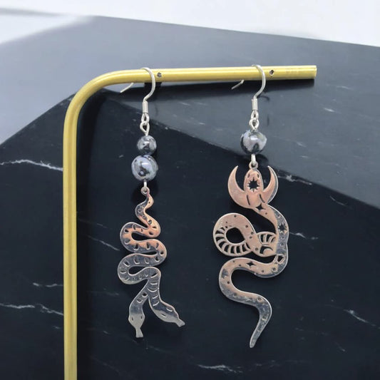 Boucles d'oreilles asymétriques Serpent