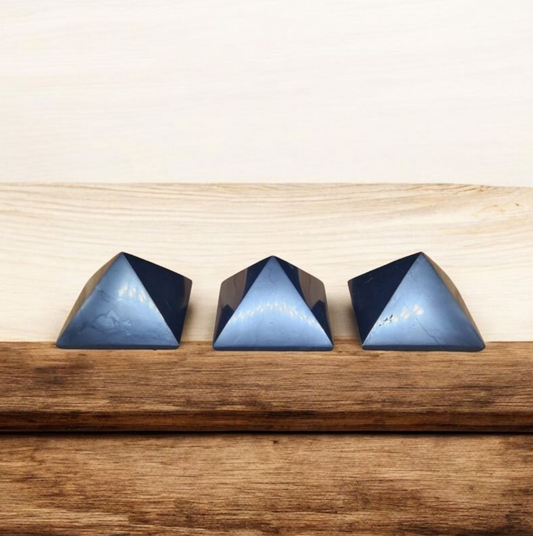 Pyramide Shungite