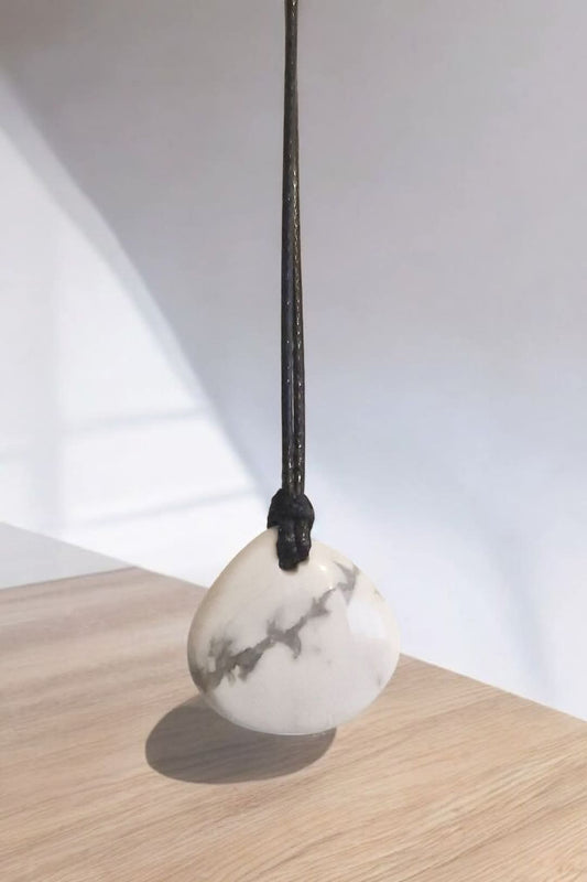 Collier Howlite